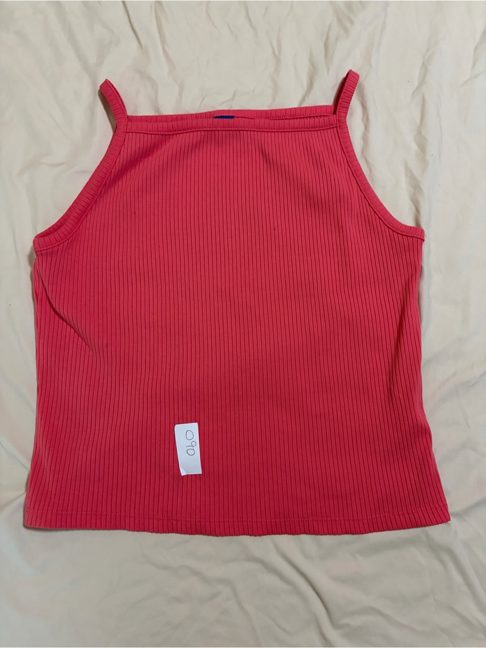 🛍️ 4 for 20🛍️ Bundle and save! 🛍️
Old Navy Womens Ribbed Coral Tank Top cropped